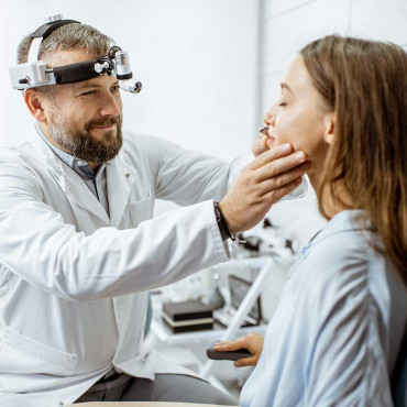 Otolaryngologist em Kelowna / BC